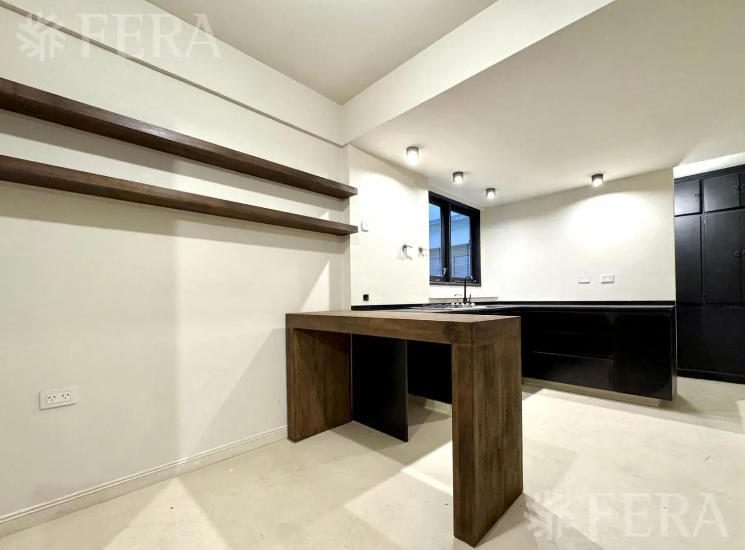 Venta semipiso de 4 ambientes con balcón en Nuñez 5