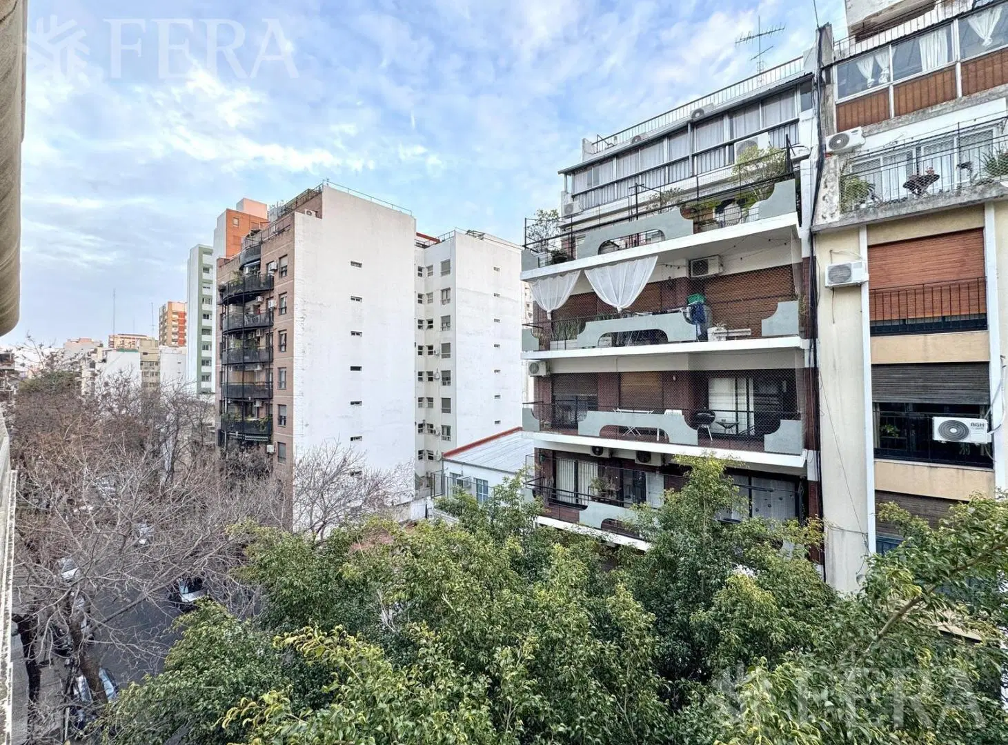 Venta semipiso de 4 ambientes con balcón en Nuñez 3
