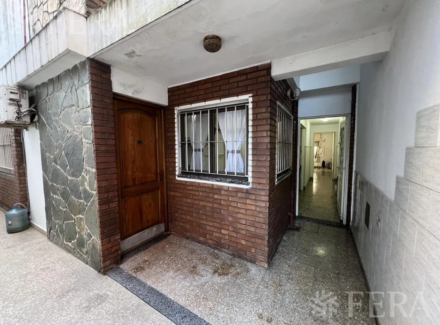 Venta PH 4 ambientes con patio en Wilde 5