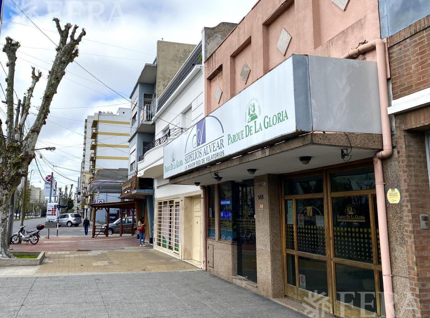 Venta lote de 340 m2 en Wilde