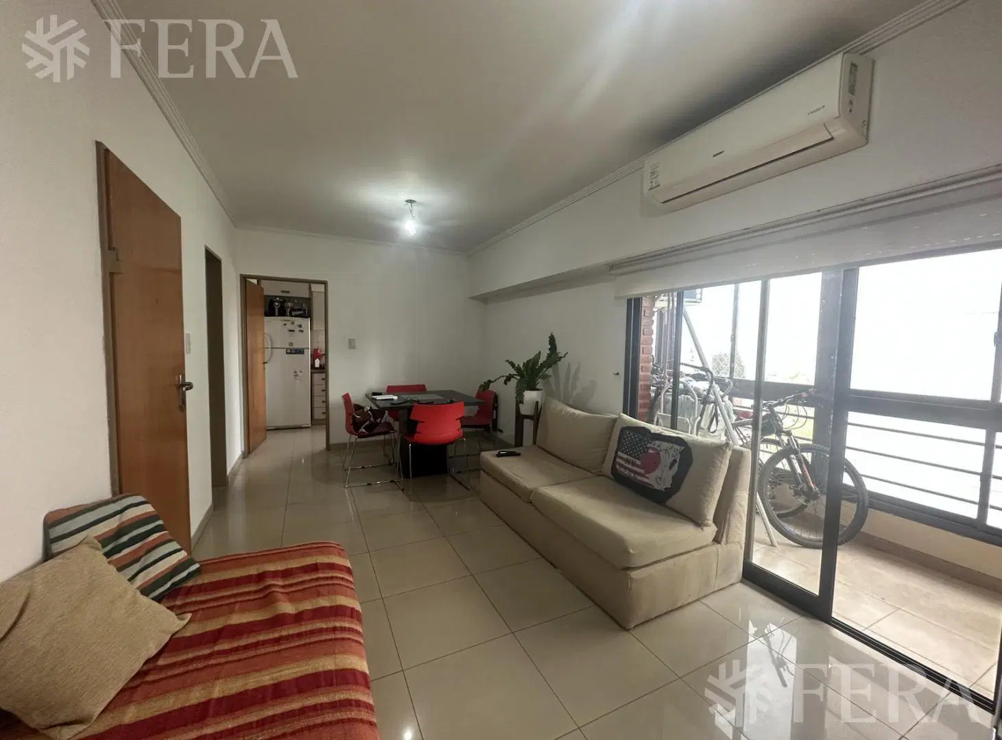 Venta departamento 3 ambientes con balcón en Wilde 3