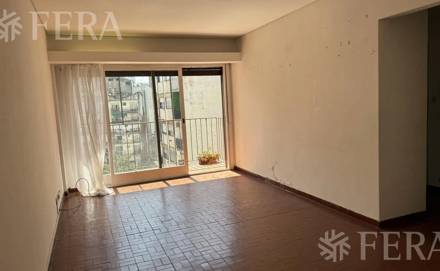 Venta de departamento 3 ambientes con balcón en Barrio Norte 1