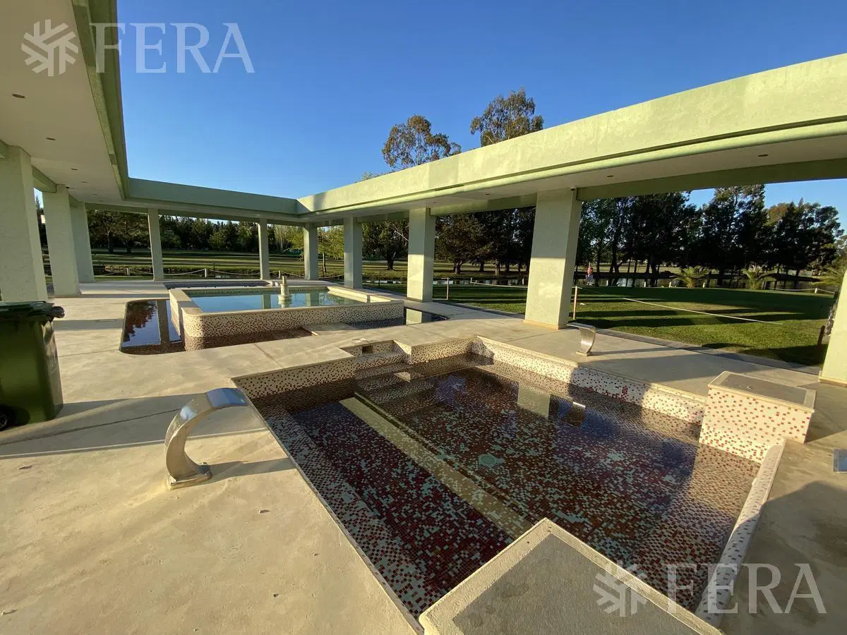 Venta lote de 1067 m2 en Club Miralagos II - La Plata 2