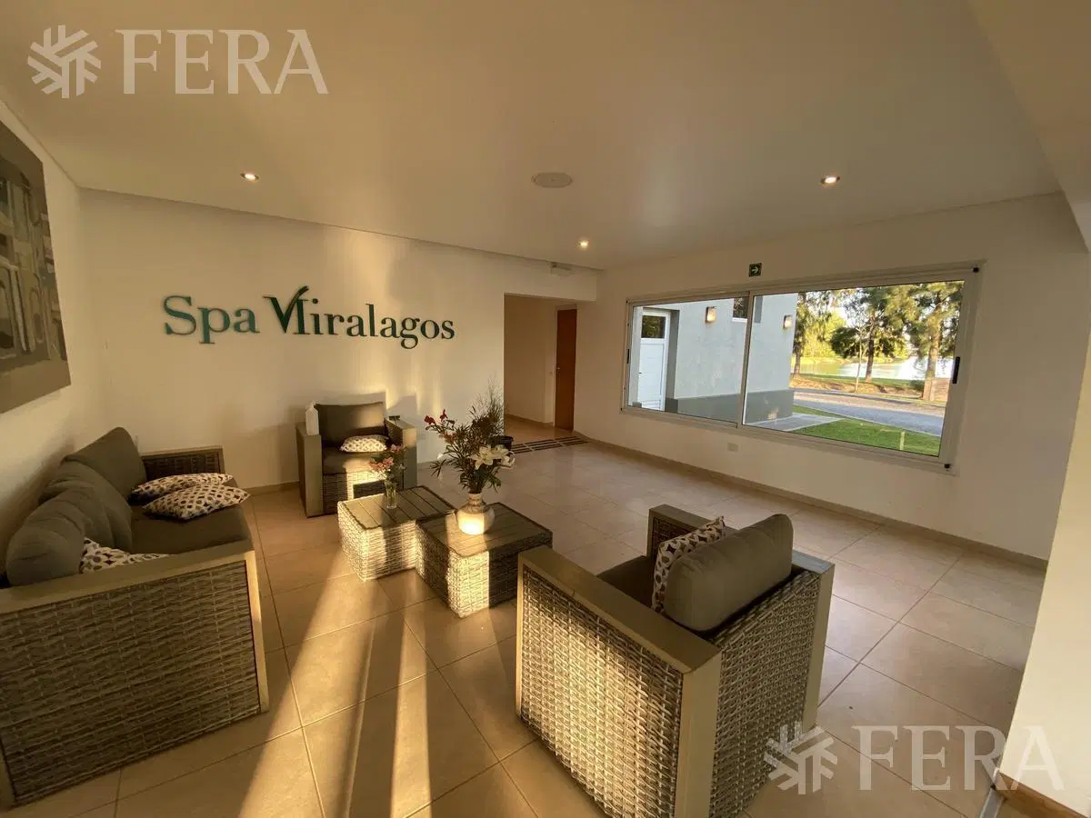 Venta lote de 1067 m2 en Club Miralagos II - La Plata 5