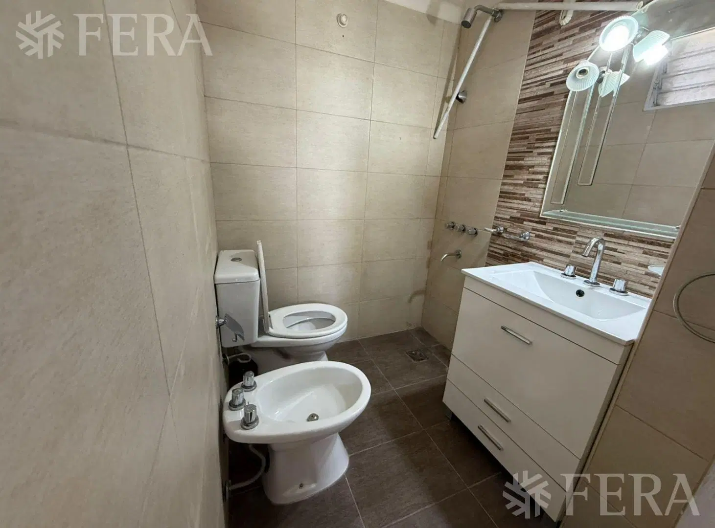 Venta PH 2 ambientes en Avellaneda 4