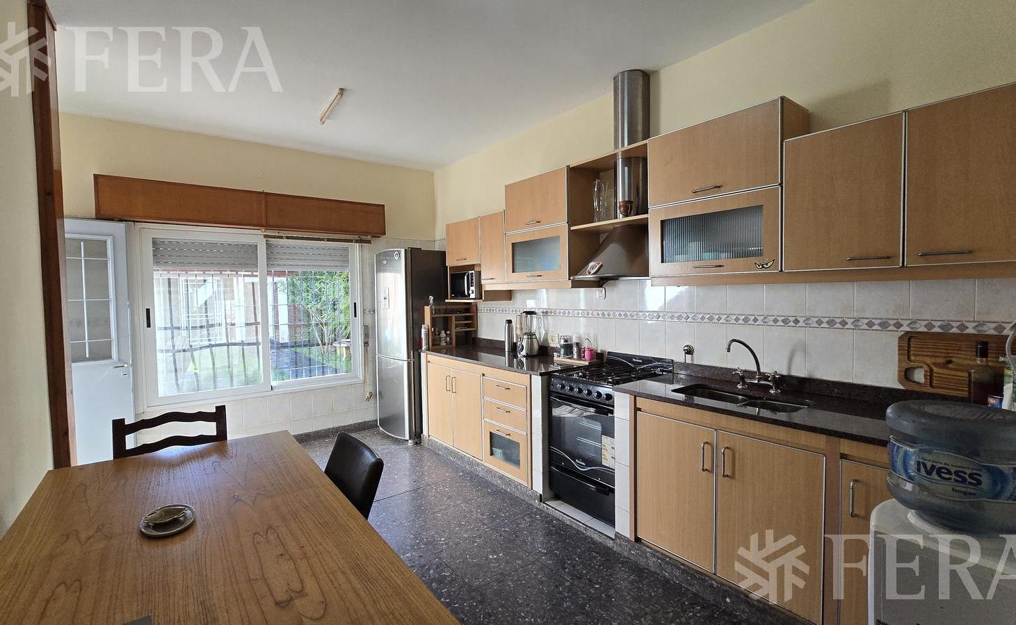 Foto de Venta casa 4 ambientes con cochera en Villa Dominico, imagen 5