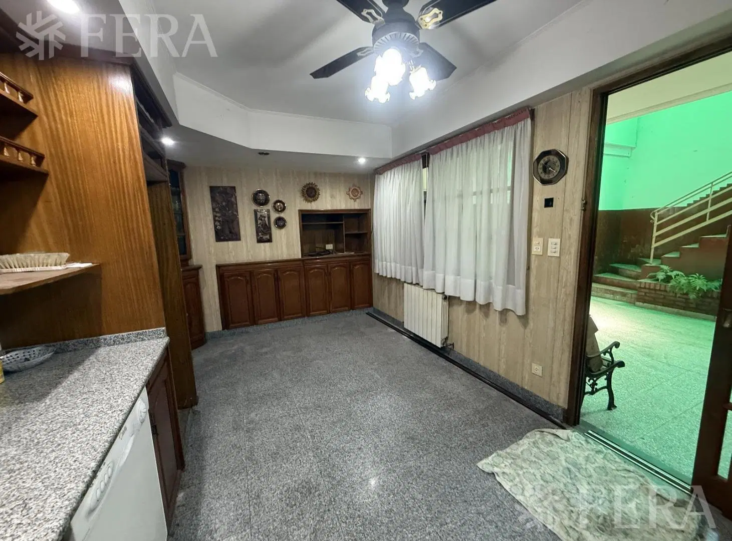 Venta casa 4 ambientes con cochera en Bernal 3
