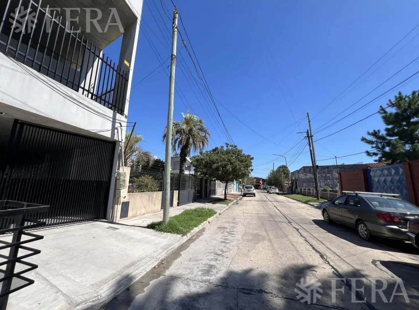 Venta de semipiso tipo loft de 2 ambientes divisible en Bernal Oeste 1