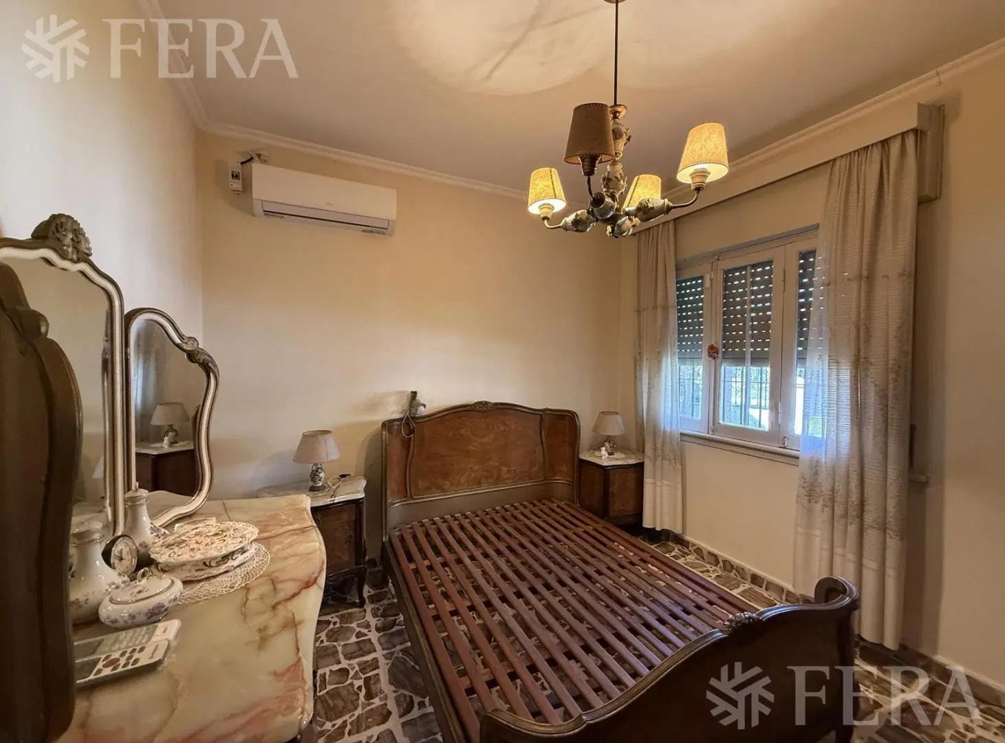Venta Casa 3 ambientes con patio en Quilmes Oeste 8