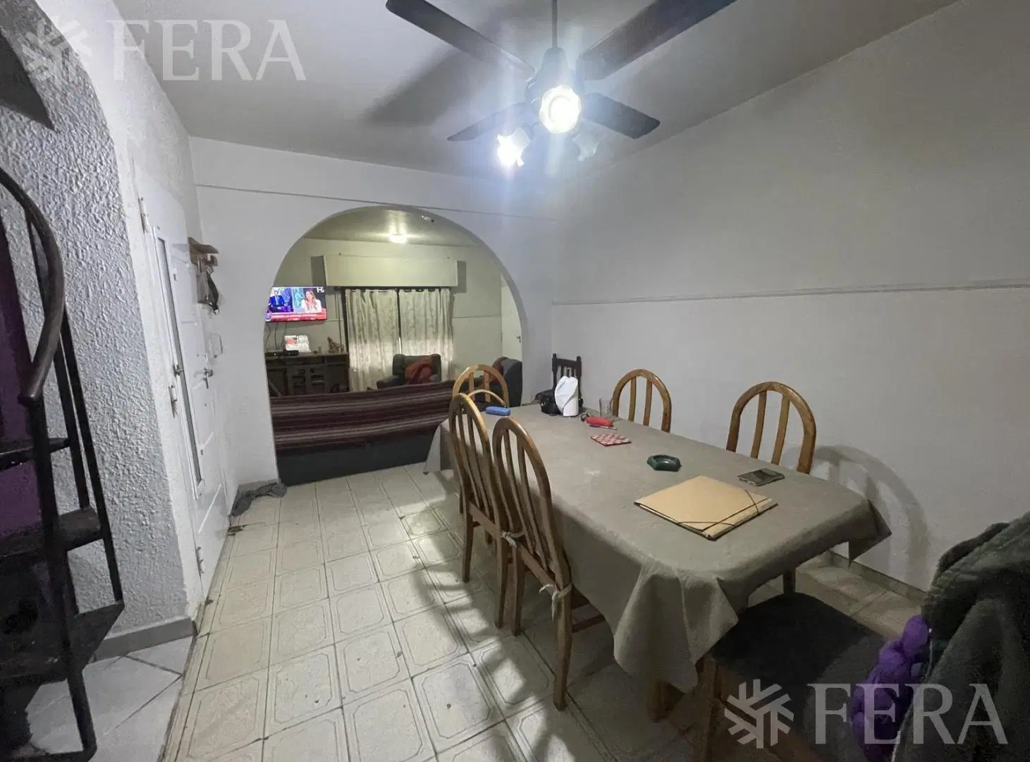 Venta de casa 4 ambientes con cochera en Wilde 2