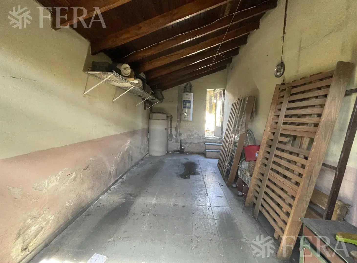 Venta casa de 4 ambientes con cochera en Bernal Oeste 8
