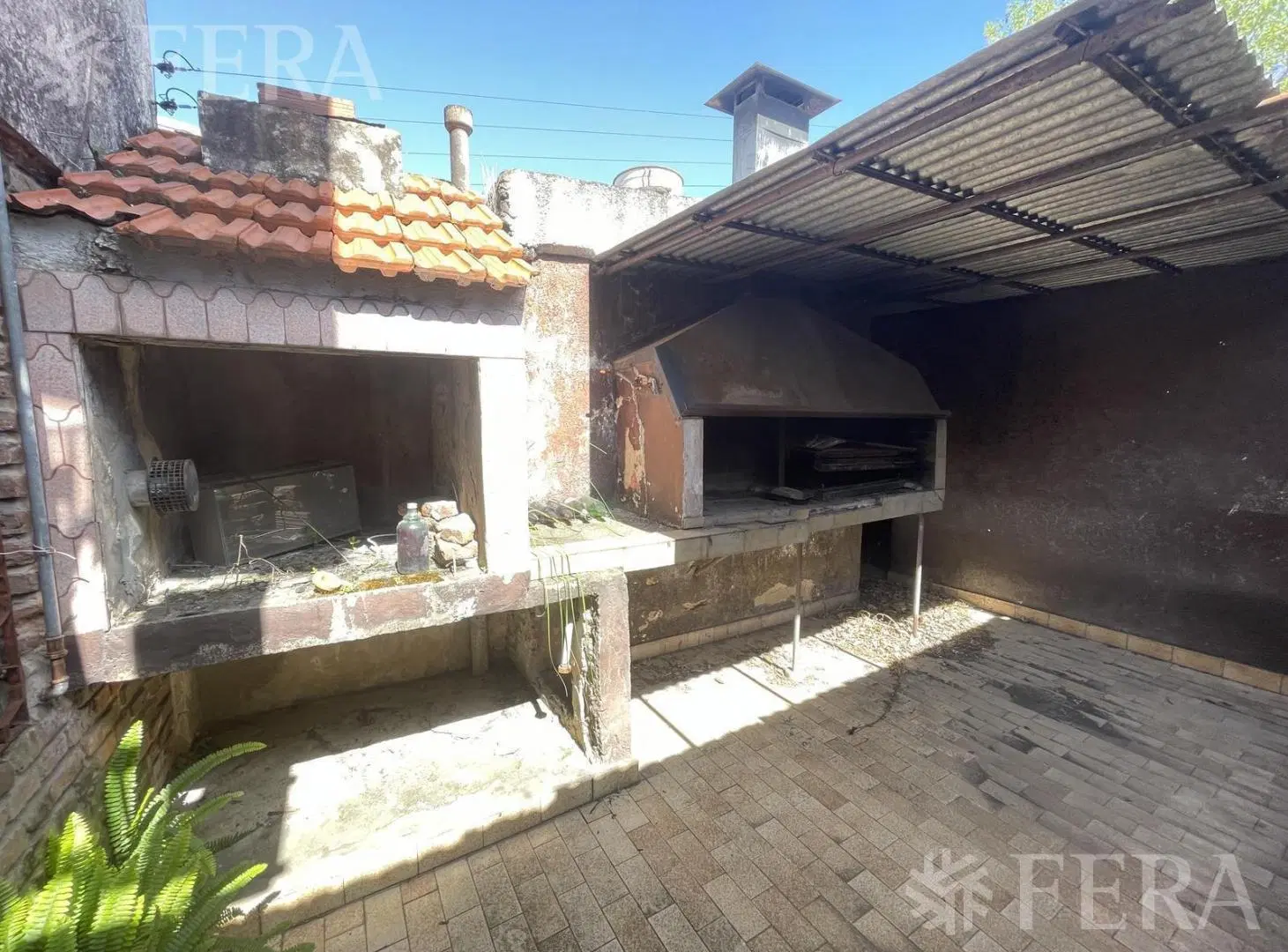 Venta casa de 4 ambientes con cochera en Bernal Oeste 4