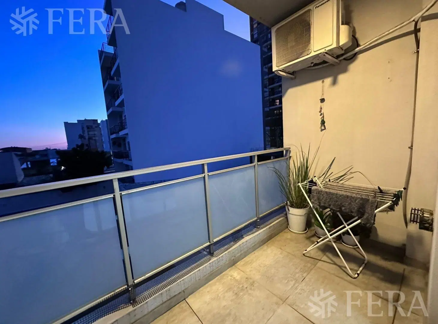 Venta de Departamento 2 ambientes con balcón en Wilde 4