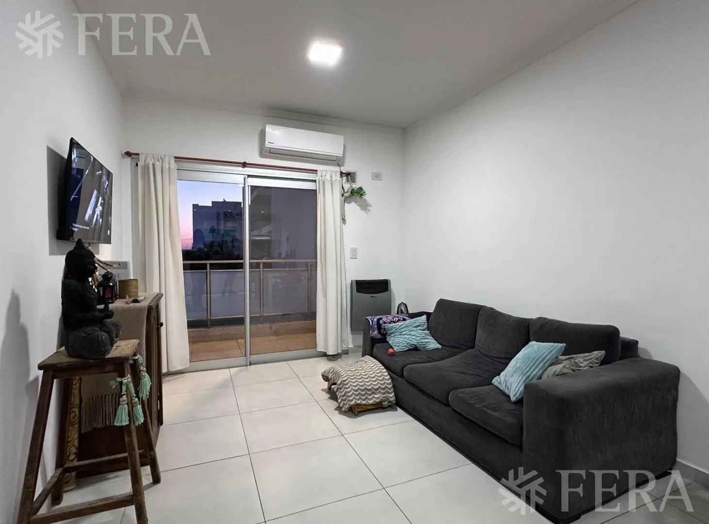 Venta de Departamento 2 ambientes con balcón en Wilde 5