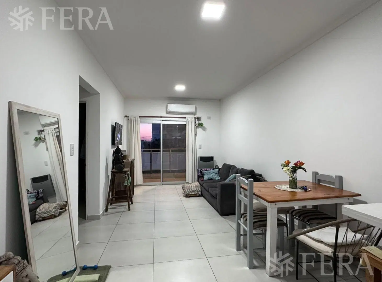 Venta de Departamento 2 ambientes con balcón en Wilde 2