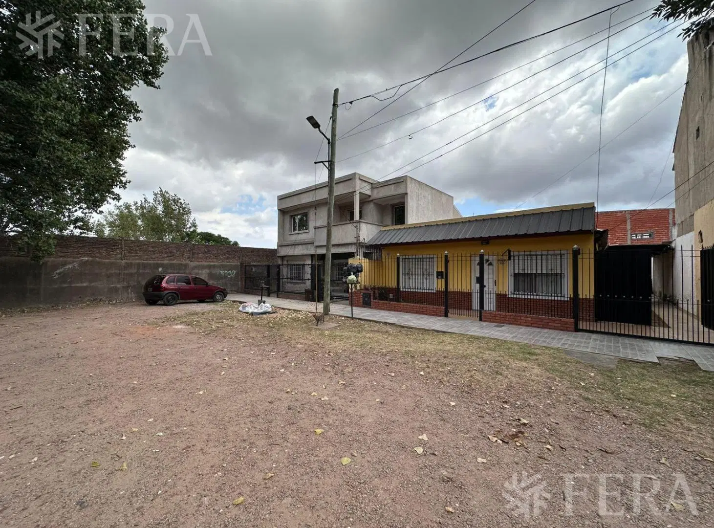 Venta casa 4 ambientes con cochera en Quilmes Oeste 5