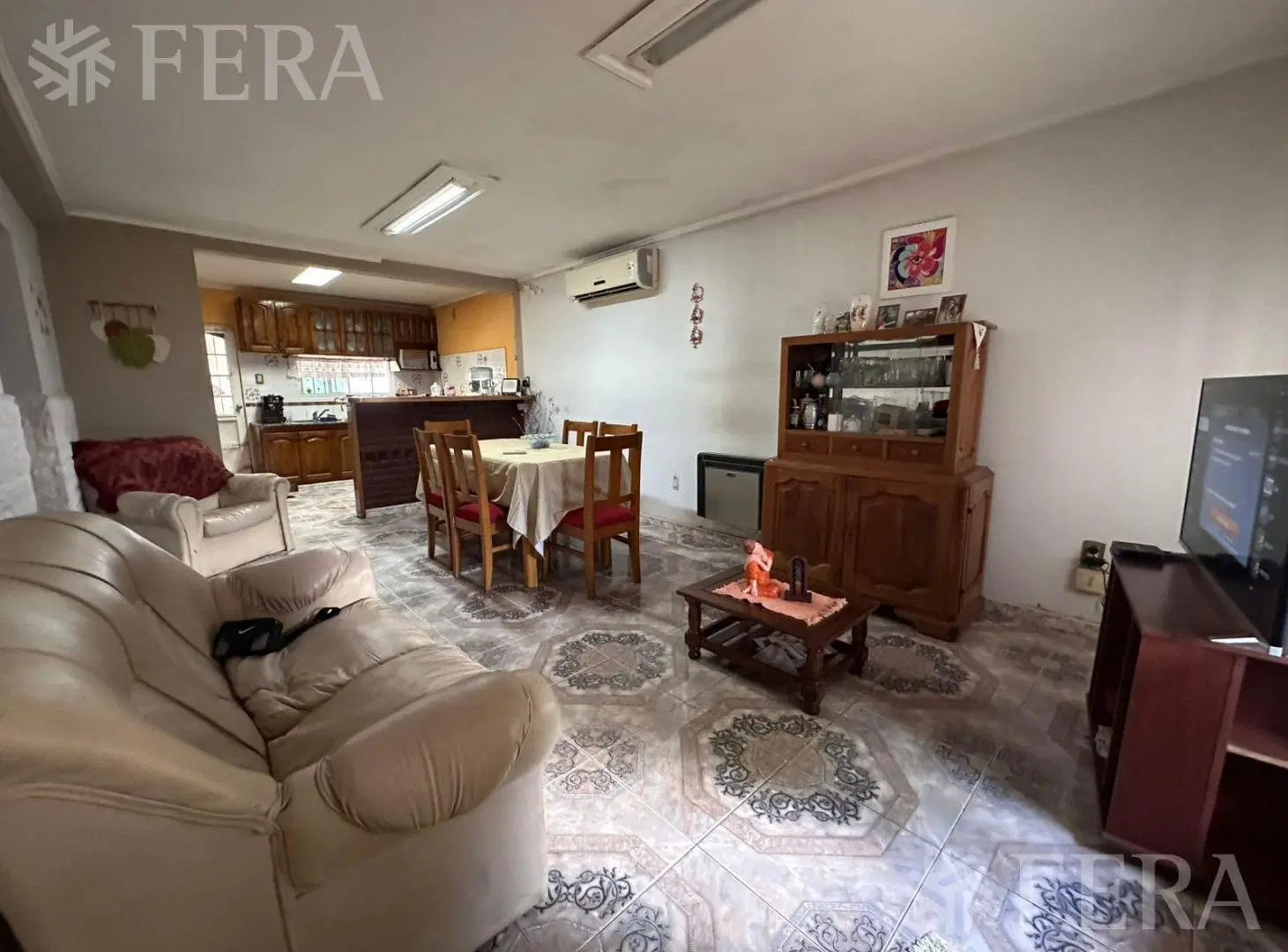 Venta casa 4 ambientes con cochera en Quilmes Oeste 4