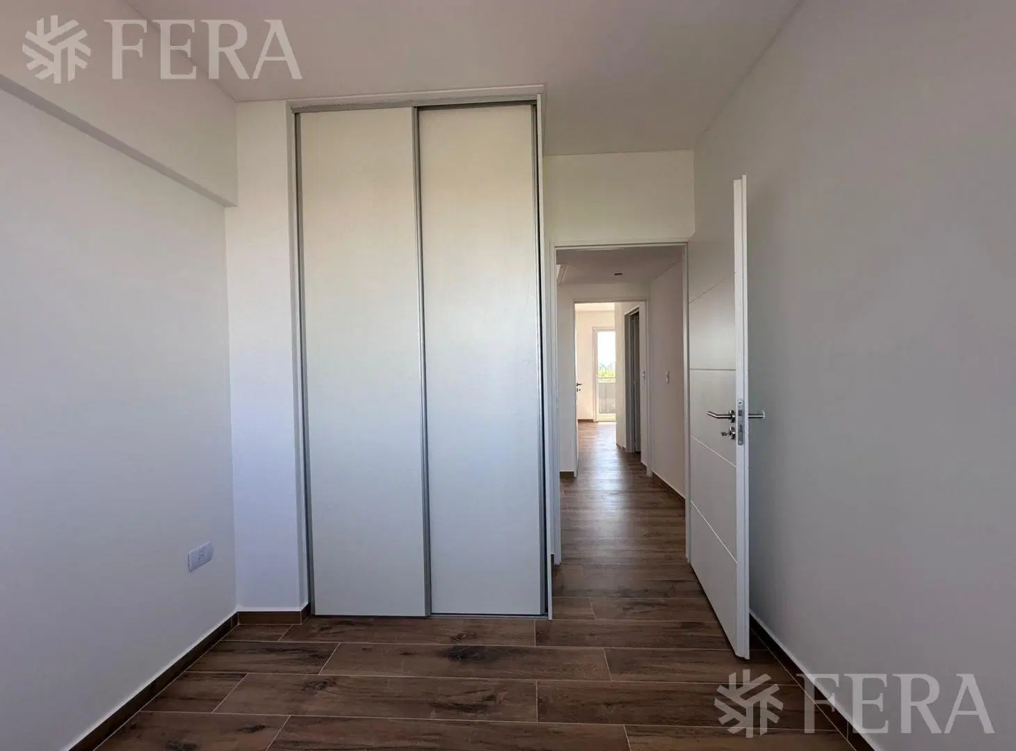 Venta piso 4 ambientes con balcón y baulera en Liniers 4