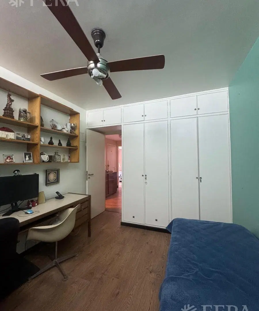 Venta Planta Baja con gran patio jardín y cochera fija en Palermo 5