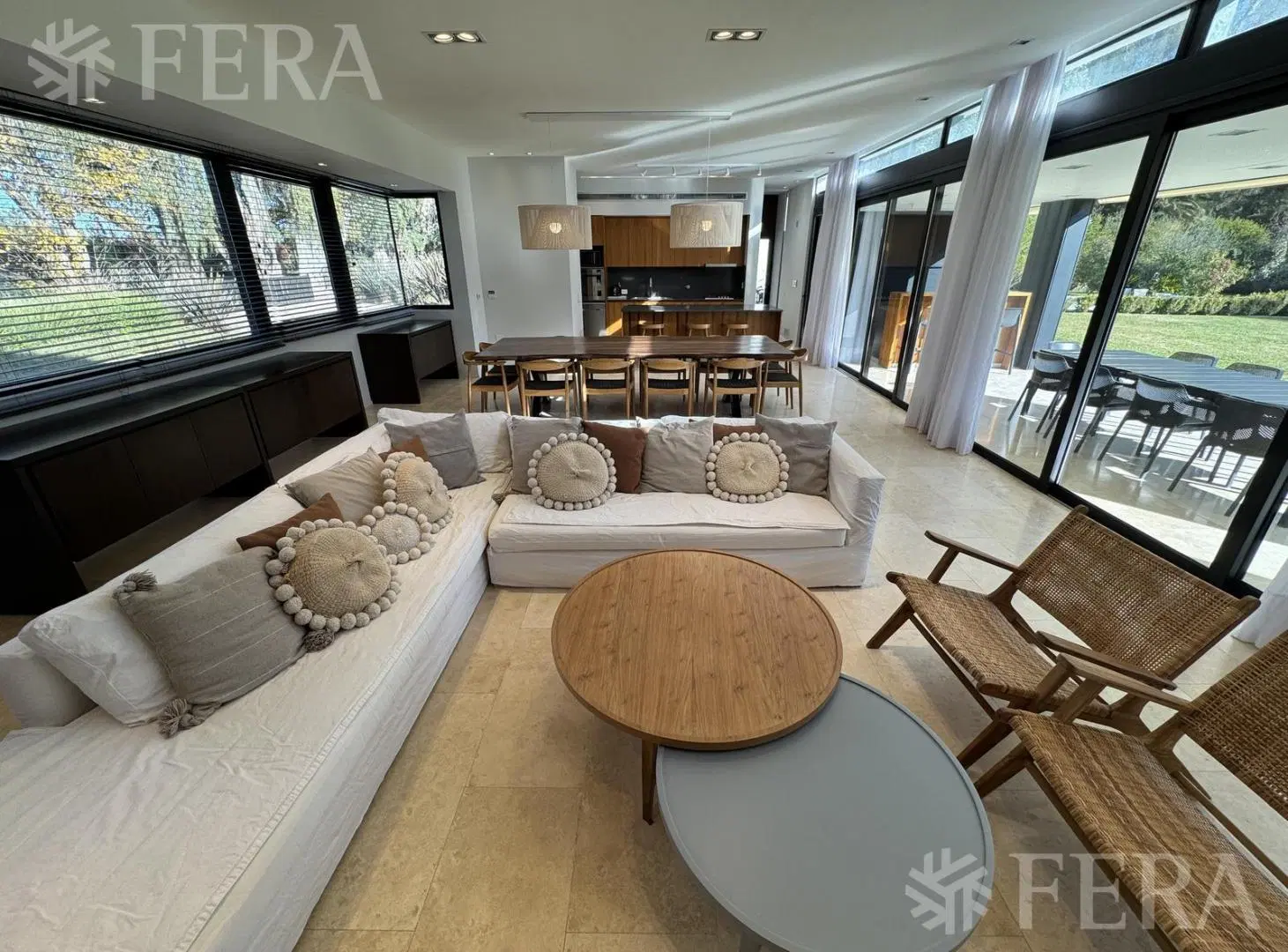 Venta Casa 5 ambientes con piscina en Campos de Roca I-Brandsen 2