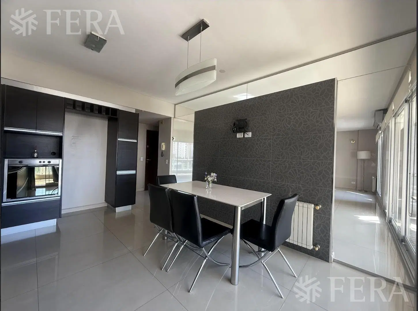 Venta de Departamento 4 ambientes con Balcón y Cochera en Avellaneda 5