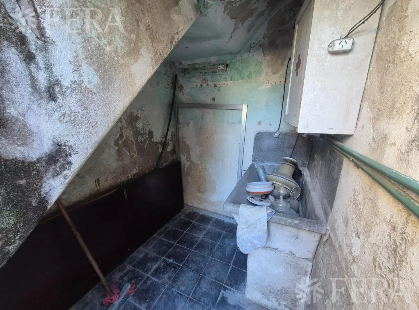 Venta PH 3 ambientes con patio en Ezpeleta Este 8
