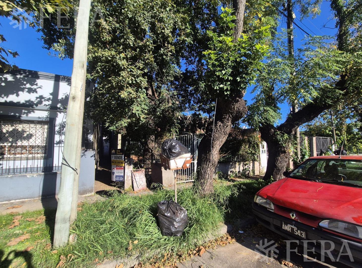 Venta PH 3 ambientes con patio en Ezpeleta Este
