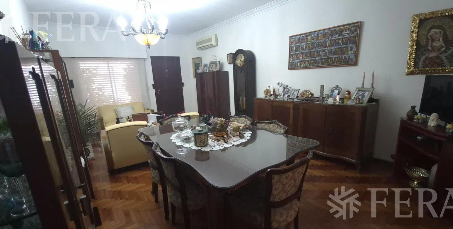 Venta PH 5 ambientes con patio en Sarandi 5