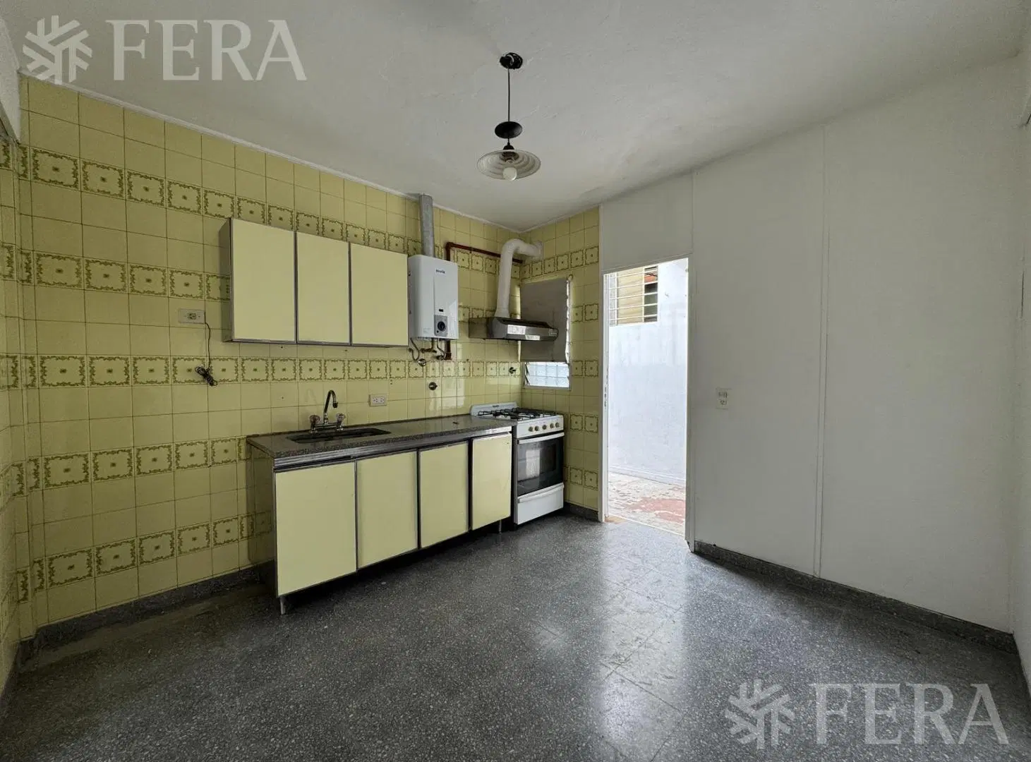 Venta PH 3 ambientes con balcón en Wilde 1