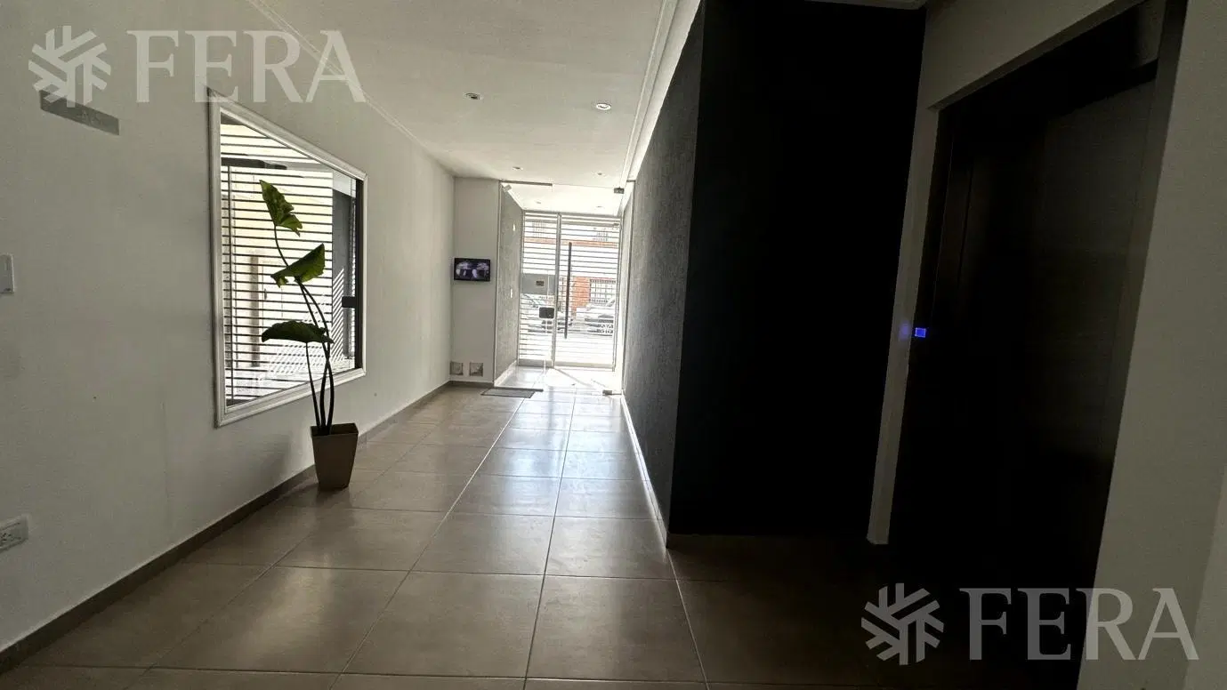 Venta departamento 3 ambientes con balcón en Wilde 3