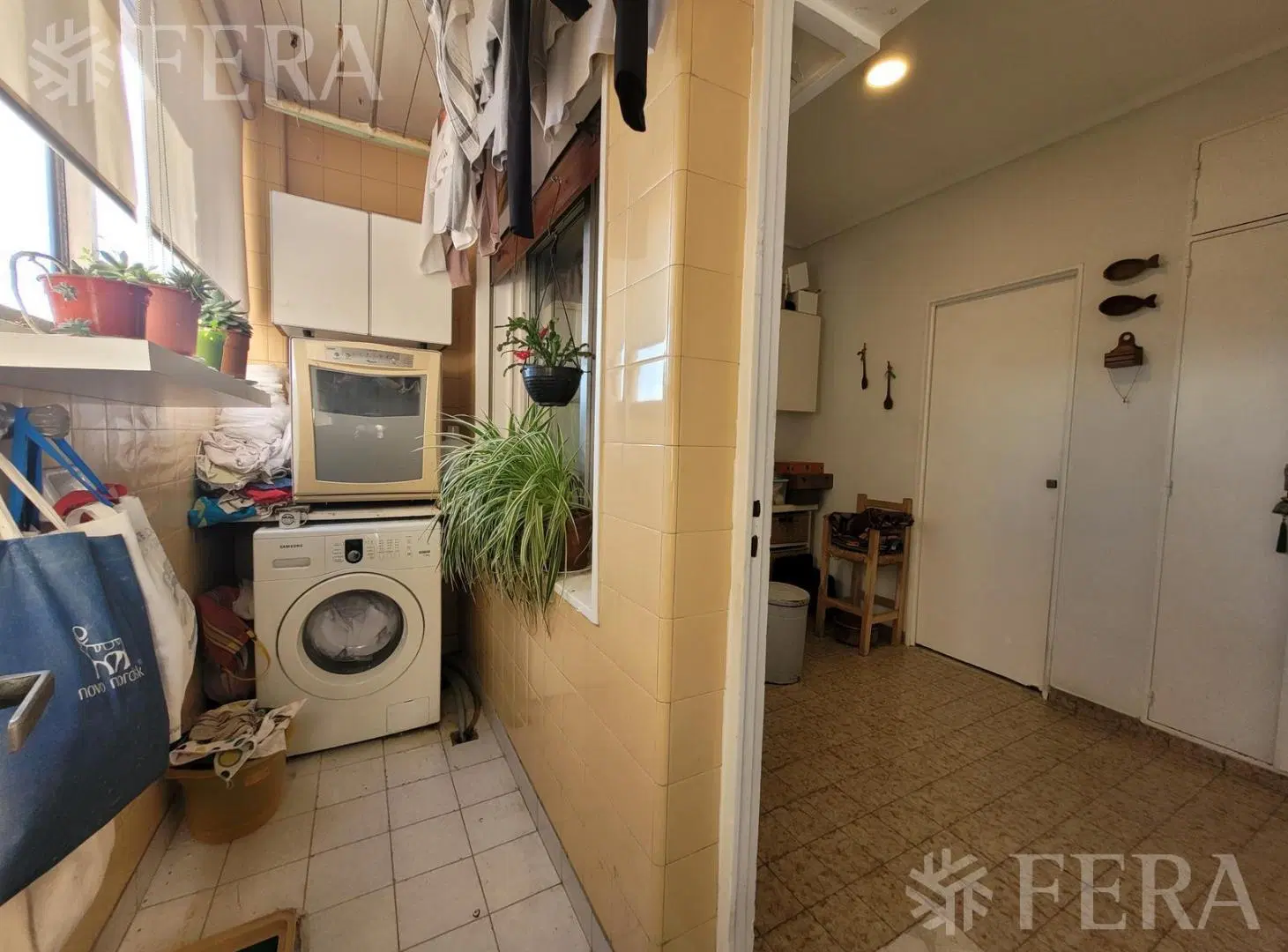 Venta de departamento de 4 ambientes con balcón en Wilde 5