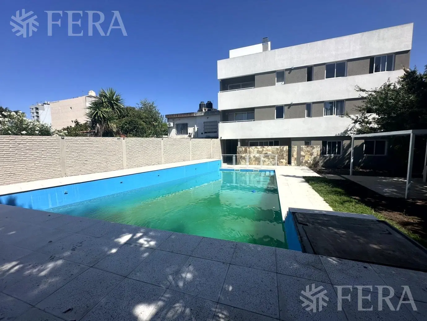 Venta departamento 3 ambientes con balcón en Wilde 1
