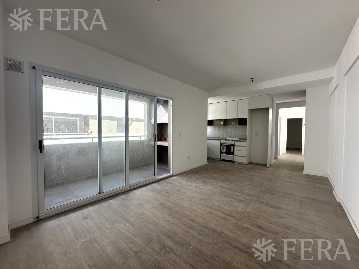 Venta departamento 3 ambientes con balcón en Wilde