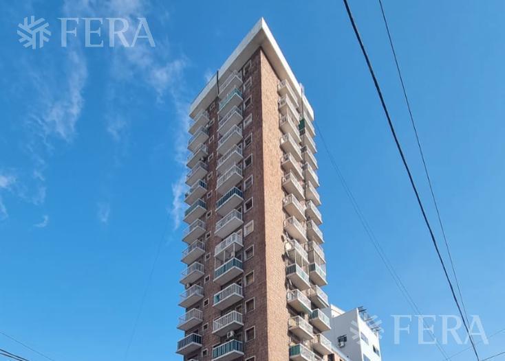 Venta departamento 3 ambientes con balcón Avellaneda