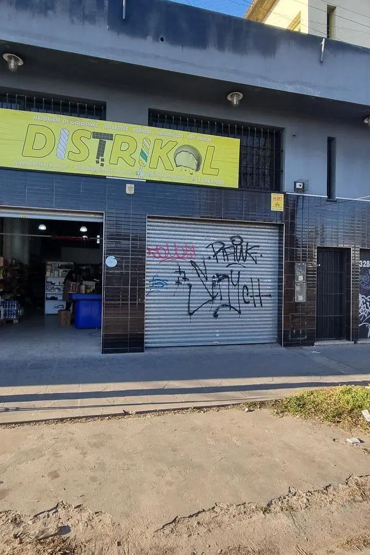 Venta de local en Lomas de Zamora 4