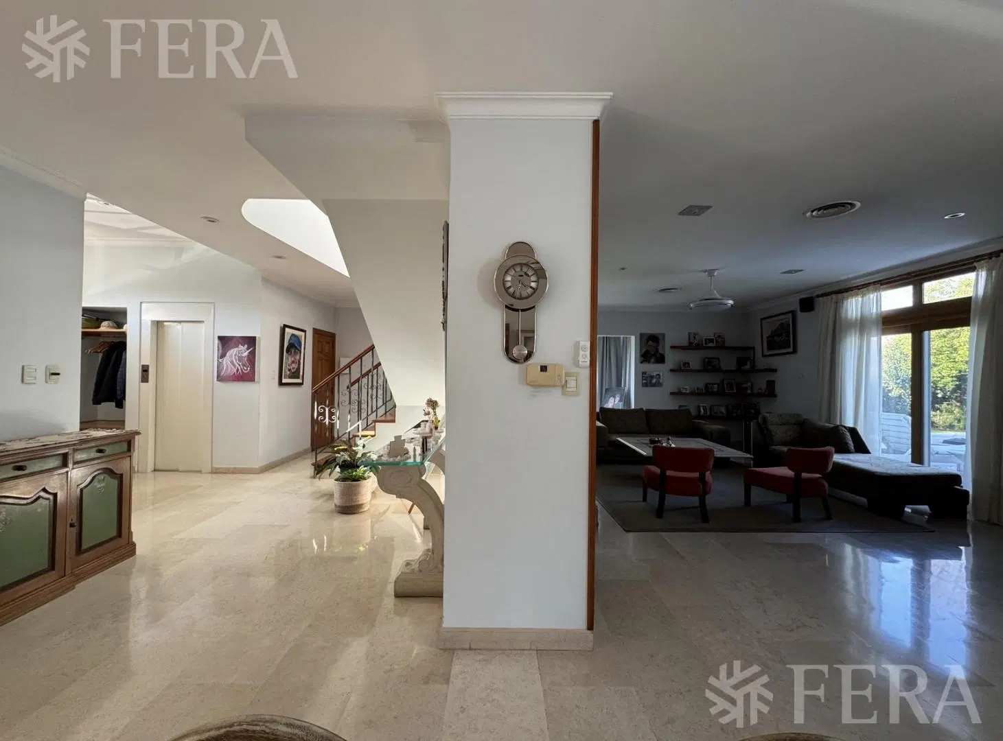 Venta de Casa 6 ambientes con Piscina en Club de Campo Abril- Berazategui 3