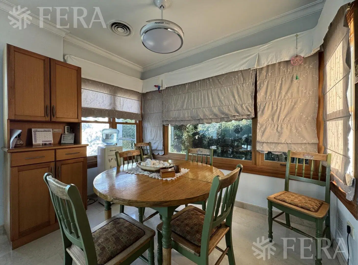 Venta de Casa 6 ambientes con Piscina en Club de Campo Abril- Berazategui 5