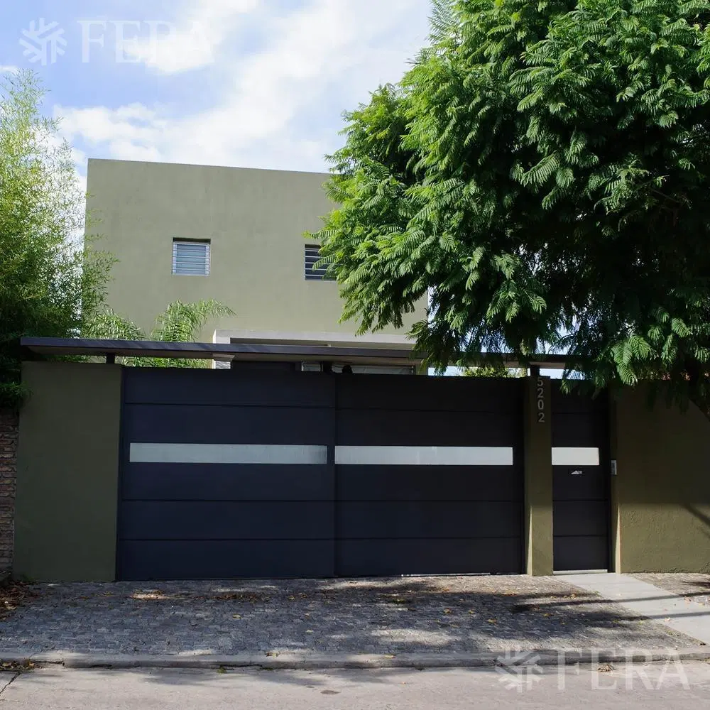 Venta Casa 6 ambientes con piscina y cochera en Quilmes 1