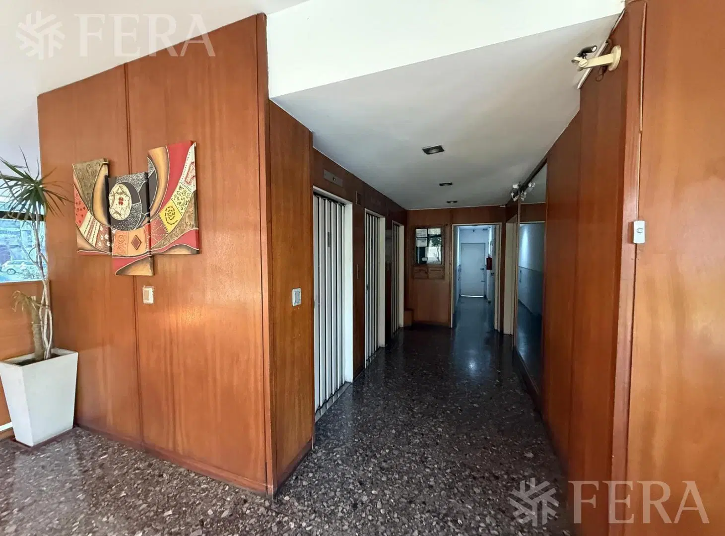 Venta departamento 4 ambientes con balcón en Wilde 3