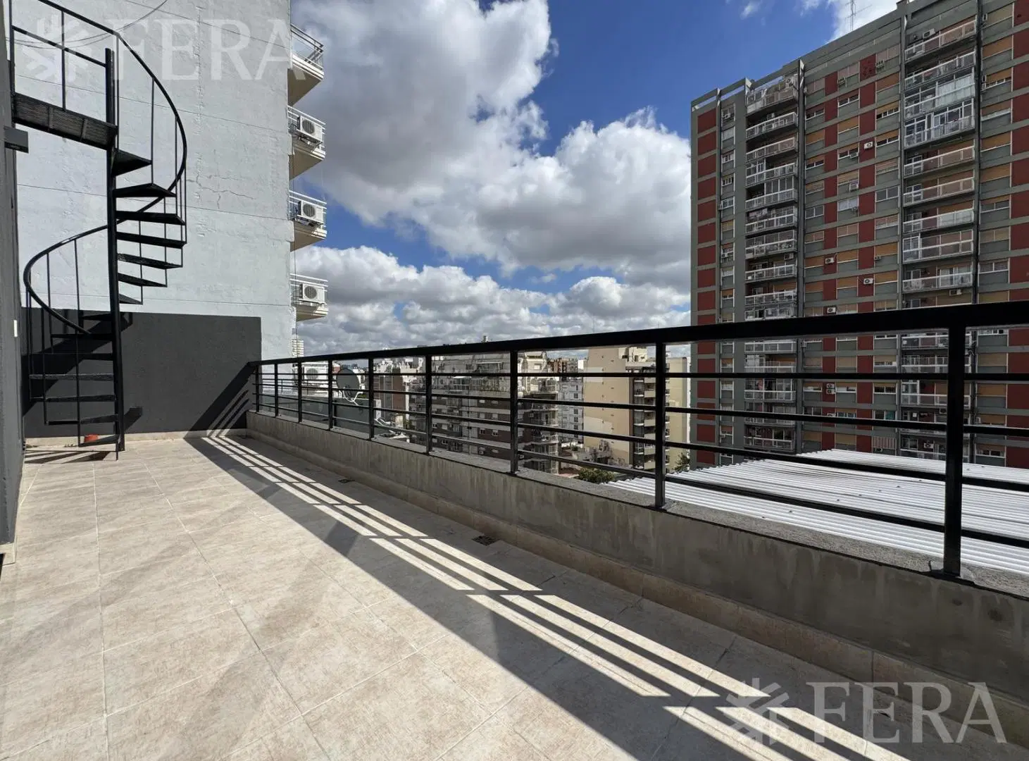 Venta monoambiente con balcón en Almagro 4