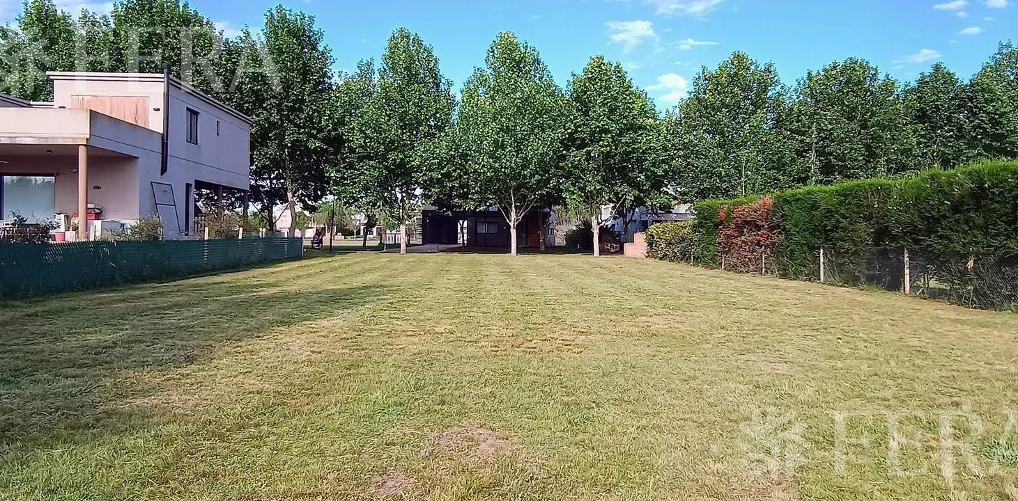Venta de lote en Haras del Sur II-La Plata 2