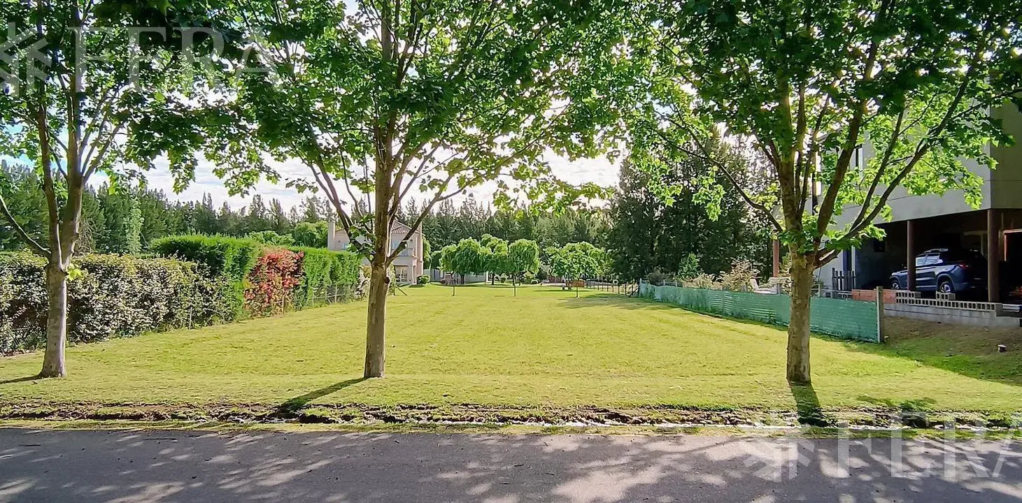 Venta de lote en Haras del Sur II-La Plata 3