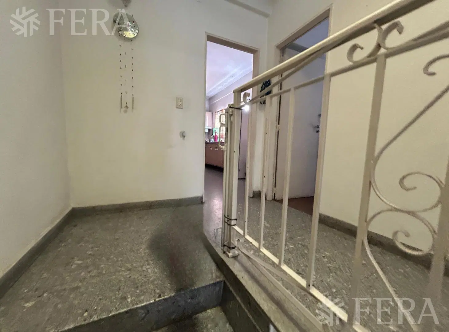 Venta de departamento 4 ambientes con local en Piñeyro 2