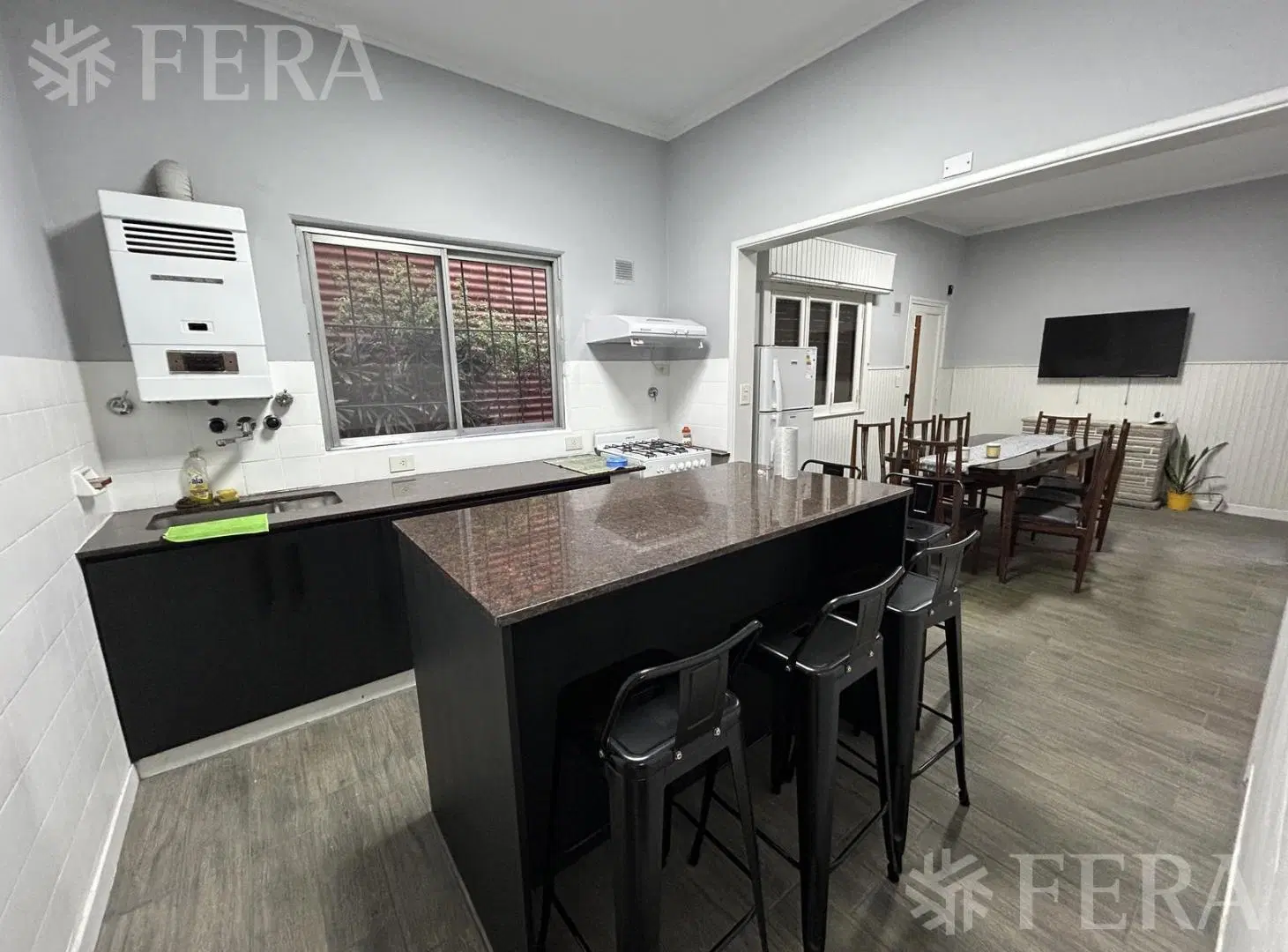 Venta de PH 3 ambientes con Cochera y Parrilla en Gerli 4