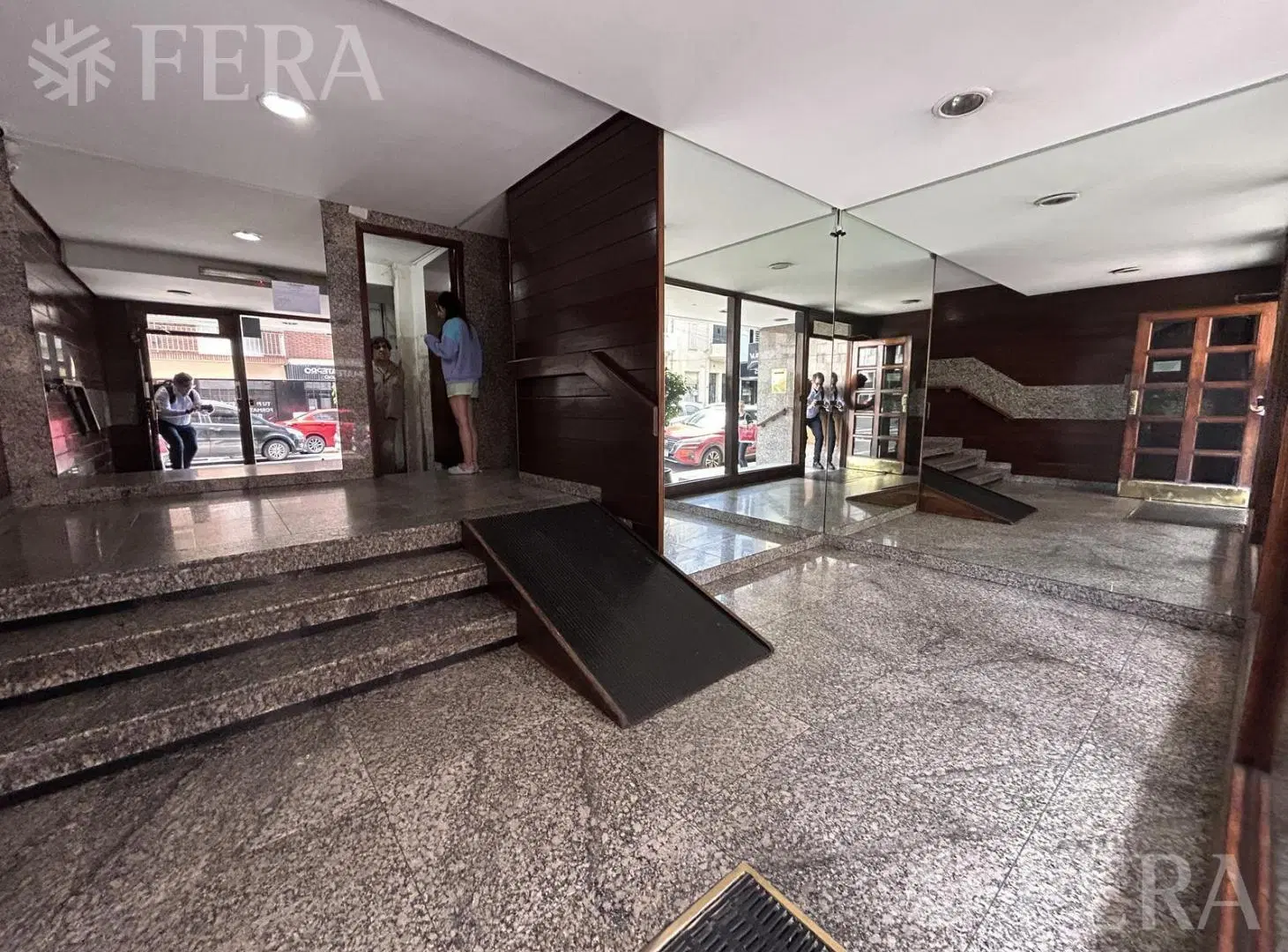 Venta departamento 3 ambientes con balcón en Avellaneda 5