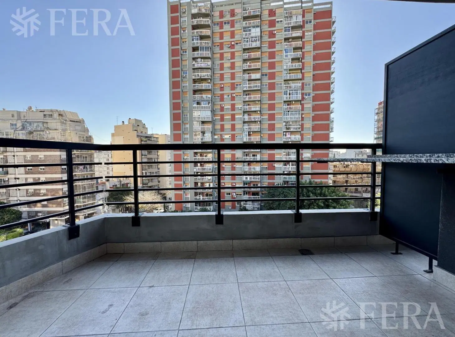 Venta departamento 1 ambiente con balcón en Almagro 5
