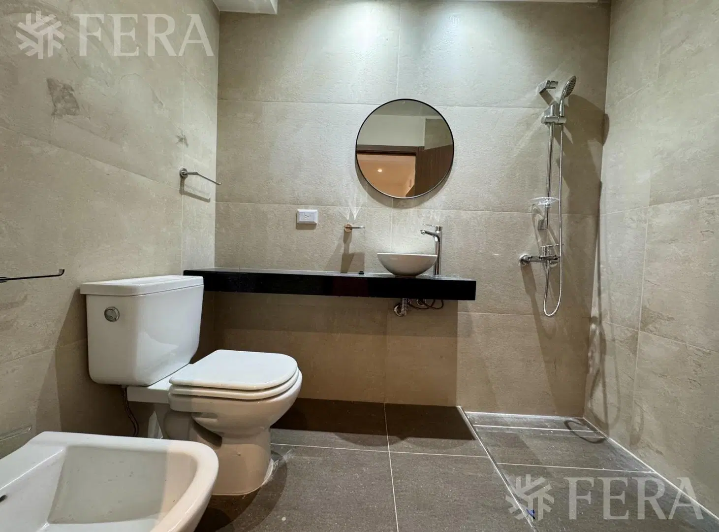 Venta departamento 1 ambiente con balcón en Almagro 2