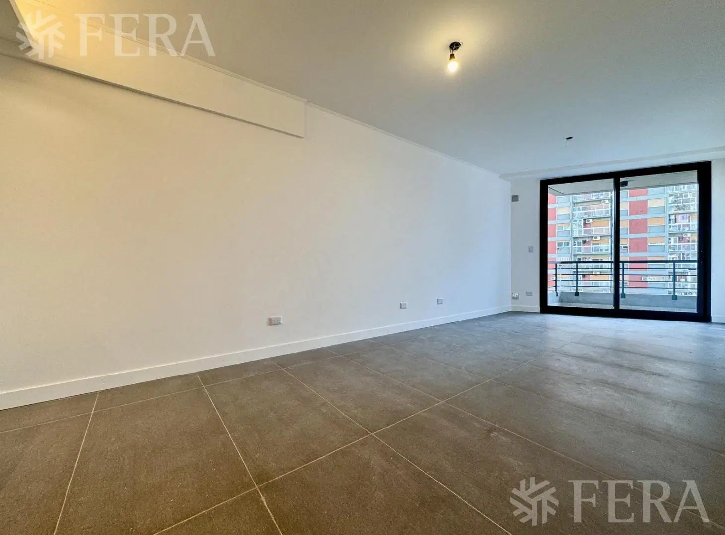 Venta departamento 1 ambiente con balcón en Almagro 3