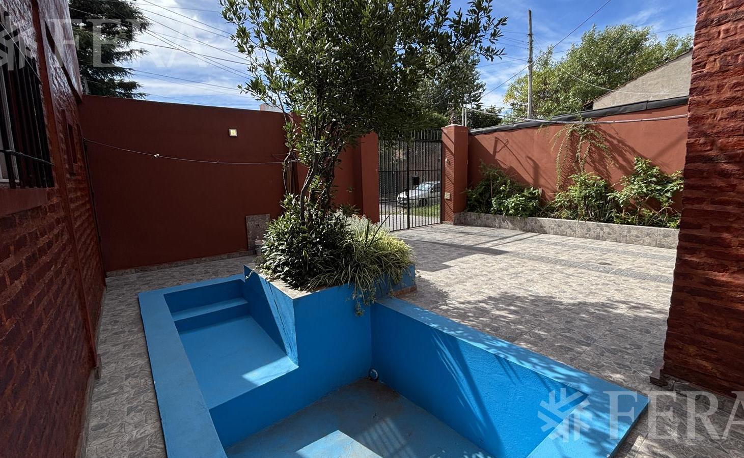 Alquiler PH 4 ambientes con piscina en Villa Dominico