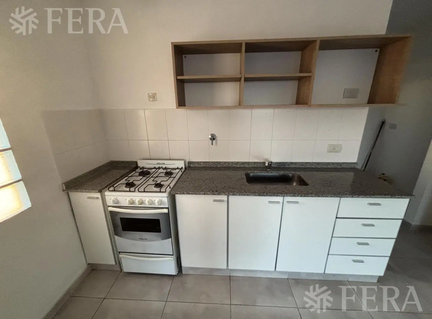 Venta departamento 2 ambientes con cochera en Sarandi 5